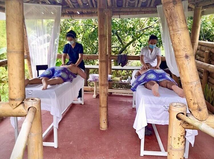 بنسيون Finca Hotel Villaluzandi