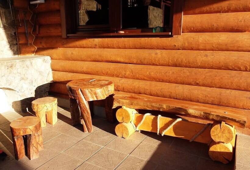 بنسيون Guest House Family Green