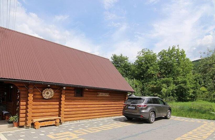 بنسيون Guest House Family Green