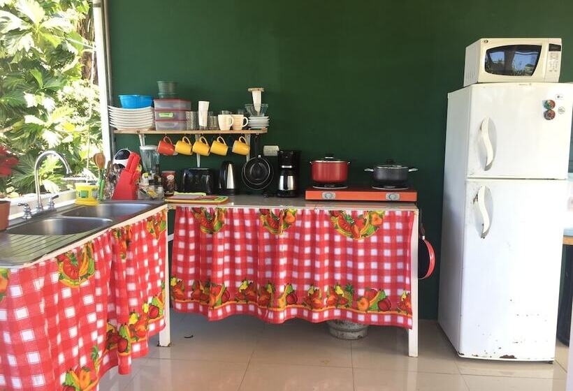 펜션 Guest House Pura Vida