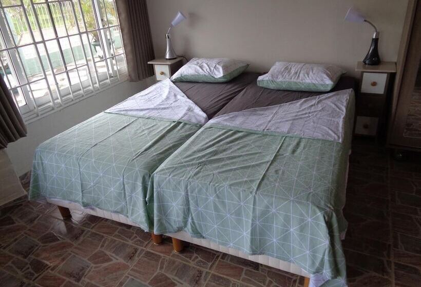 پانسیون Guesthouse La Ressource