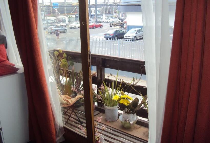 ペンション Habitaciones Florencia