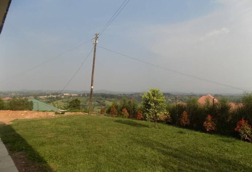 پانسیون Heritage Country Club