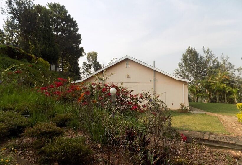 پانسیون Heritage Country Club