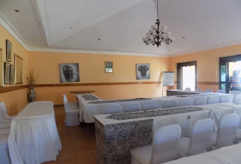 پانسیون Heritage Country Club