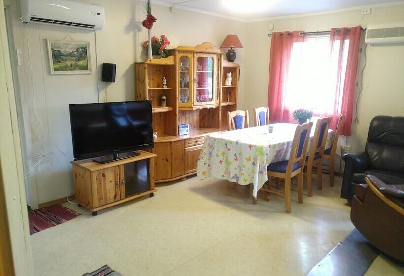 펜션 Holandsvika Bomiljø