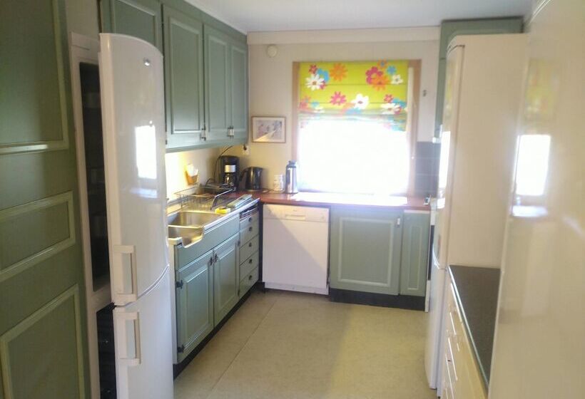 펜션 Holandsvika Bomiljø