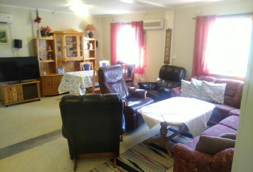 펜션 Holandsvika Bomiljø