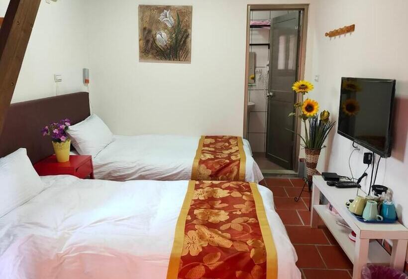 پانسیون Joylin Inn