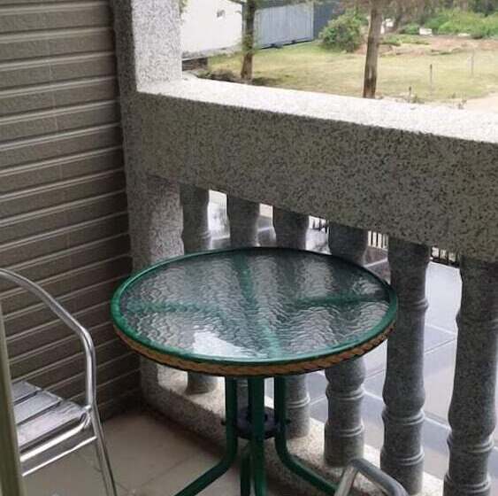 پانسیون Love Player