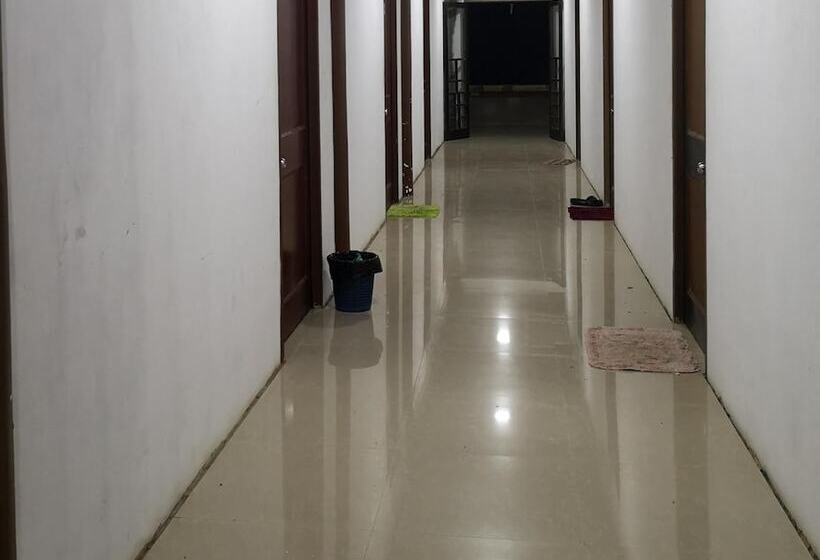 膳宿费 Mulu Diana Homestay