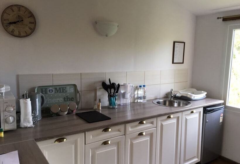 Пансион Sunflower Guest House