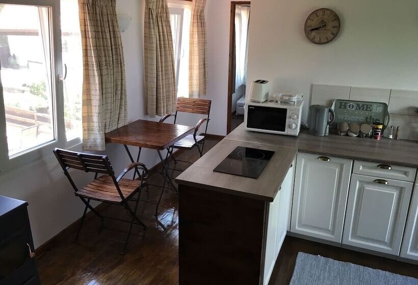 Пансион Sunflower Guest House