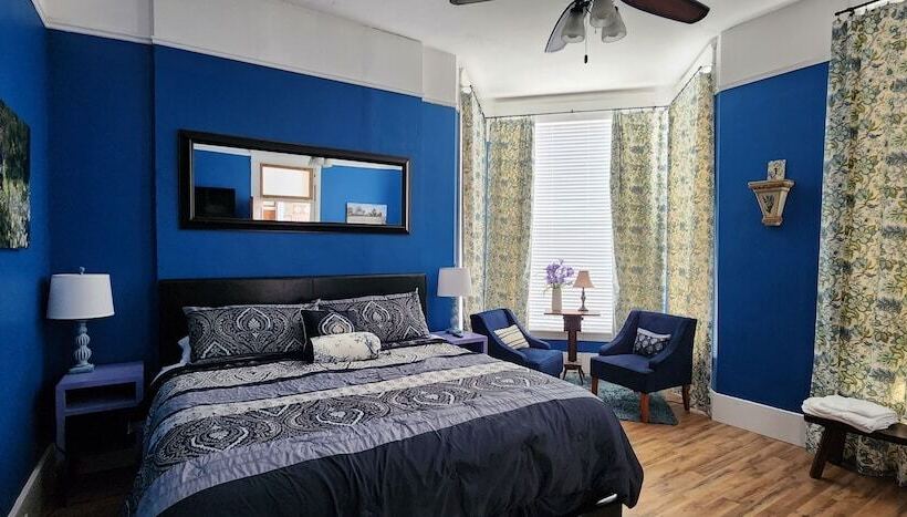 Пансион The Clinton Inn