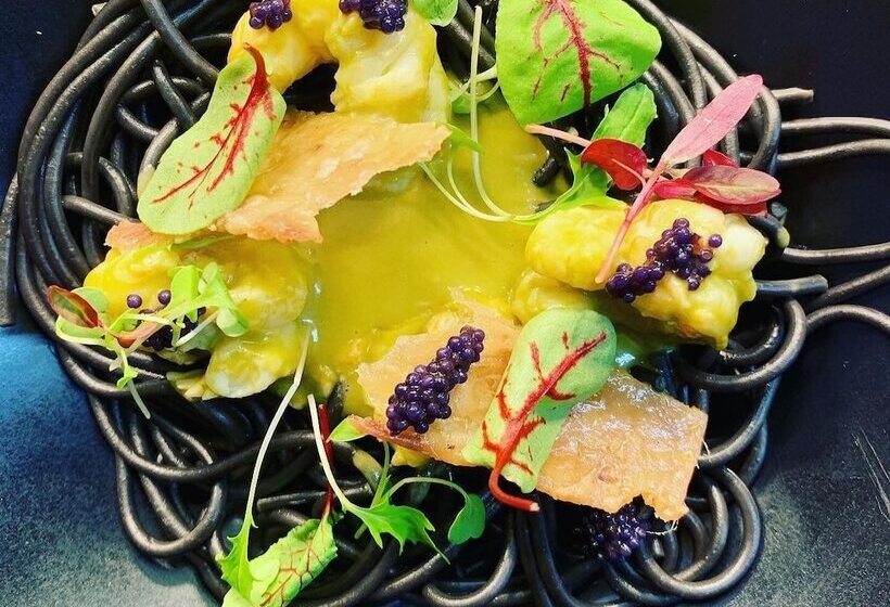 Пансион The Old Mill Inn Brodie