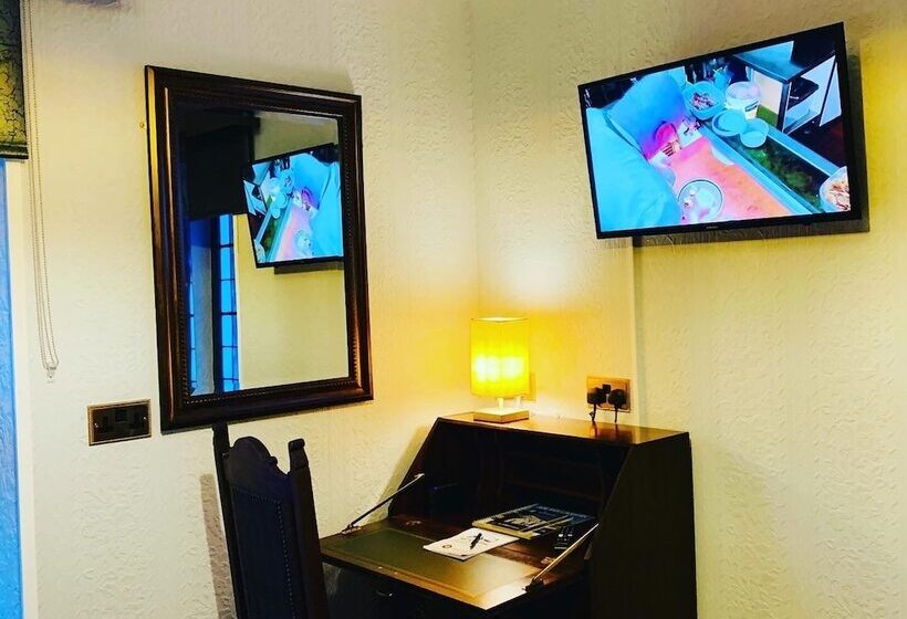 Пансион The Old Mill Inn Brodie