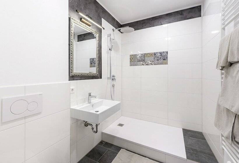 Пансион Villa Maria Suiten & Appartements