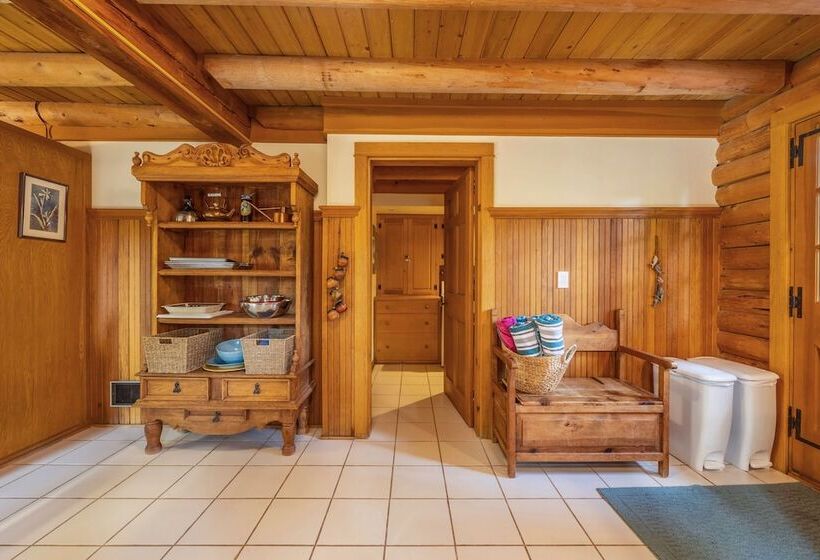 Pet Friendly Baja Norte Home With Xbox And Board Game By Redawning