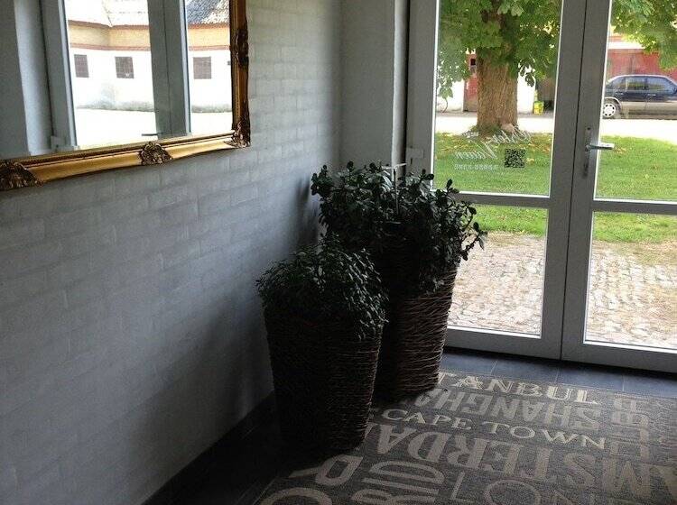 øster Vaaen Bed And Breakfast