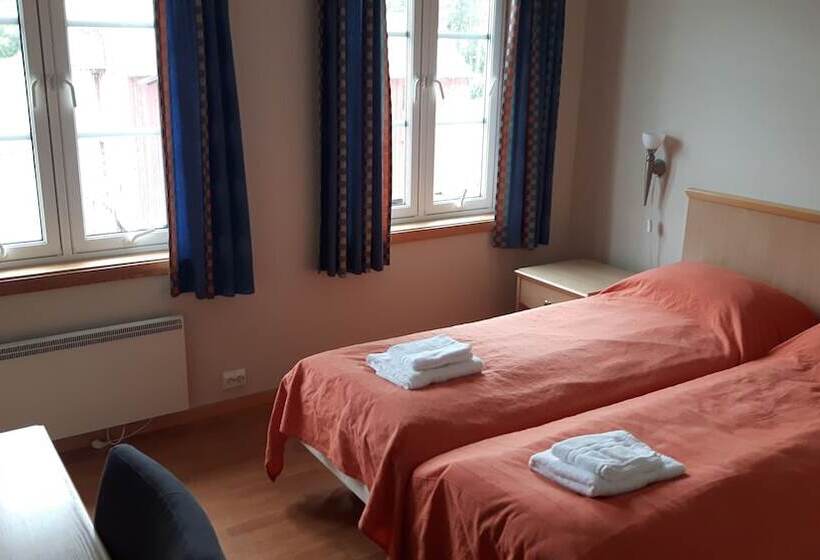 Tingvoll Fjordhotell