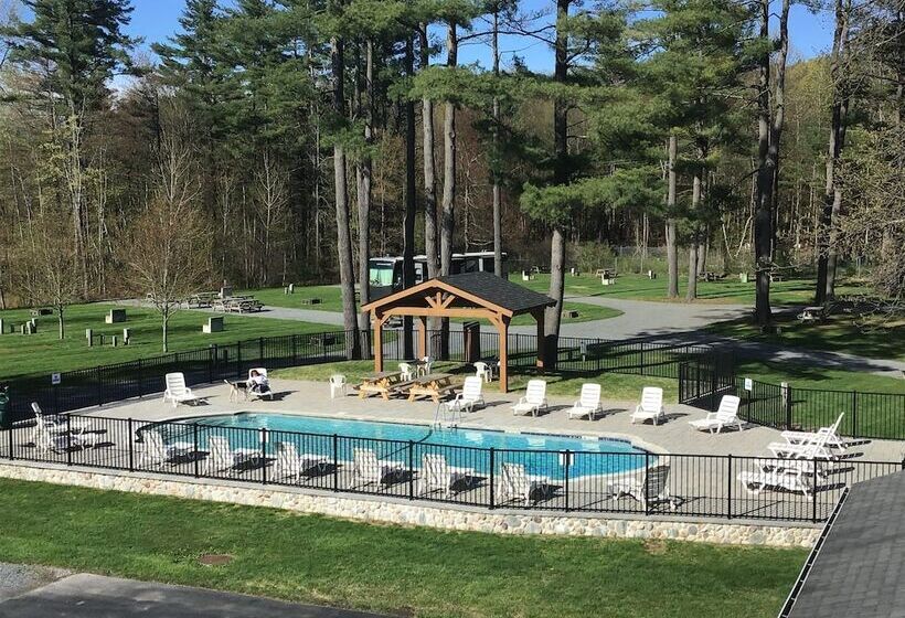 Whippoorwill Motel & Campsites