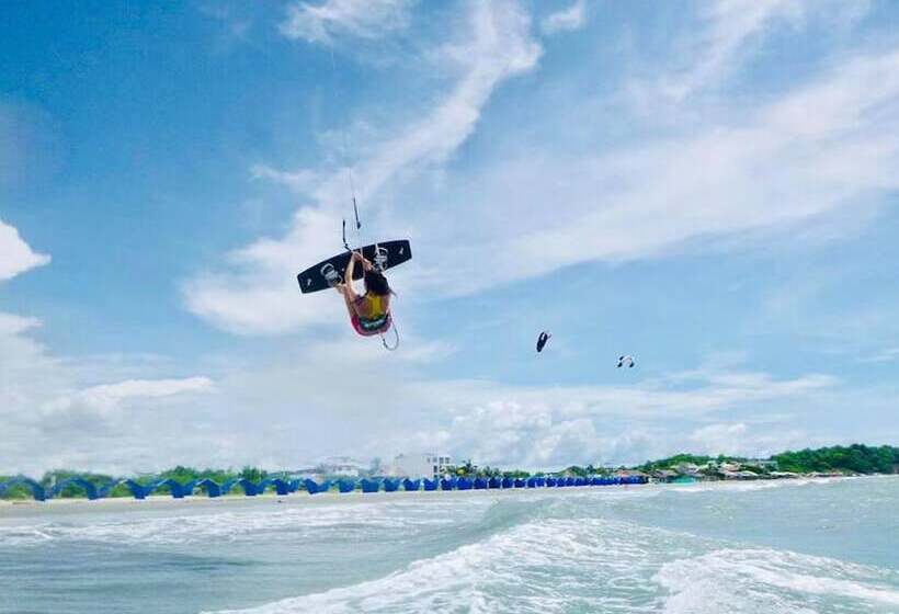 הוסטל Zion Beach House   Adults Only