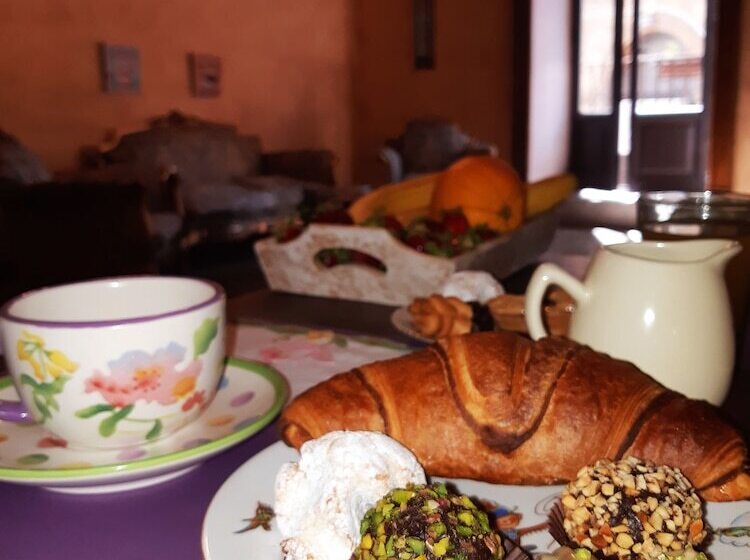 ベッドアンドブレックファースト Antico Palazzo Affitti Brevi