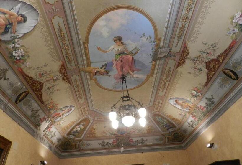 ベッドアンドブレックファースト Antico Palazzo Affitti Brevi