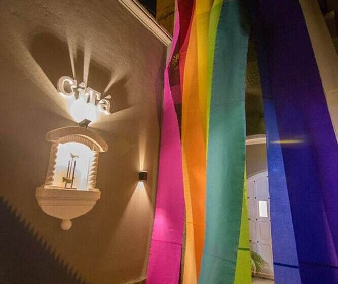 تختخواب و صبحانه Casa Citá