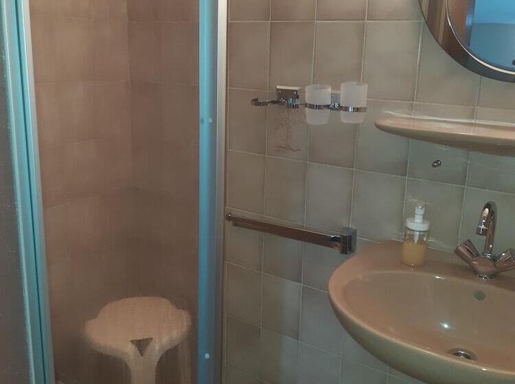 تختخواب و صبحانه Haus Seeblick