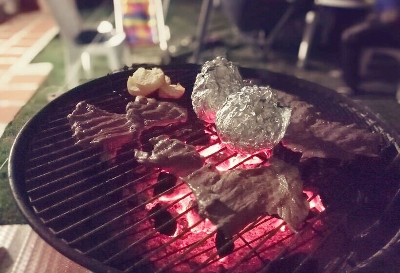 Casa La Vieja Guardia   Hostel