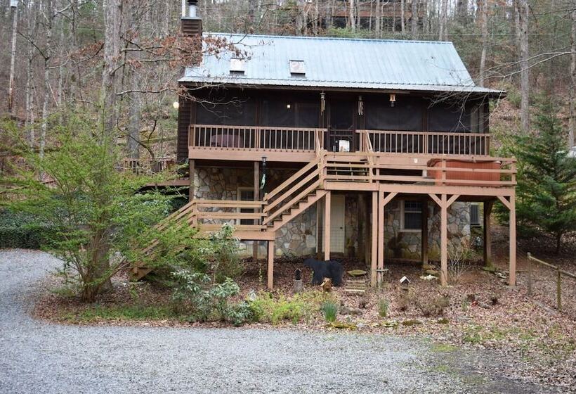 Creekside Cove