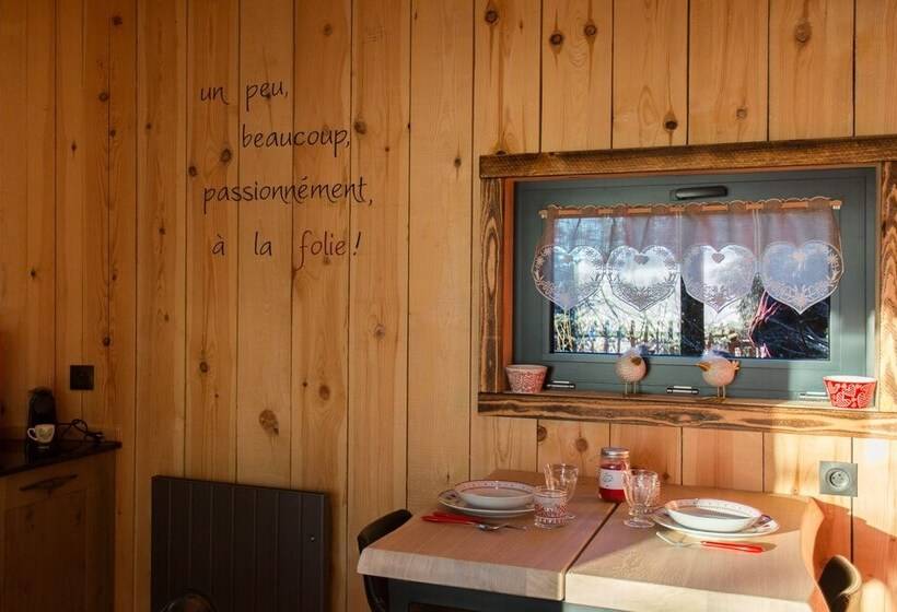 Domaine De L Authentique Cabanes Dans Les Arbres