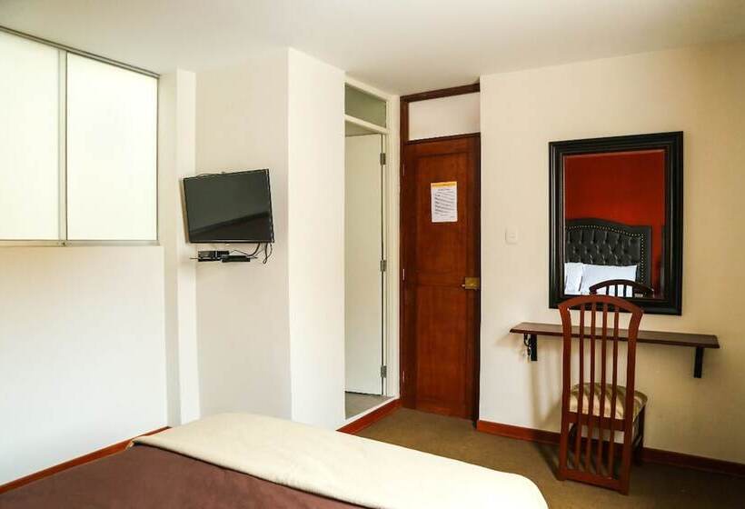 Хостел Real Marquez