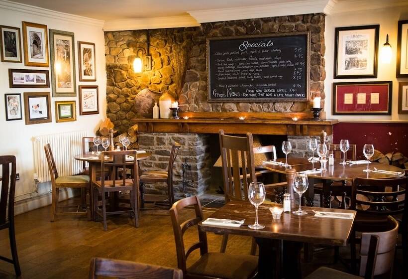 客栈  The Maltsters Arms