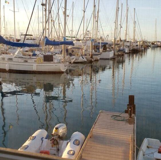 בית מלון כפרי Alcatraz