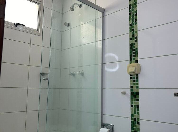 Отель Aldeias Palace