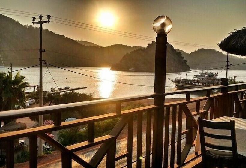 酒店 Azra S Bungalow Houses