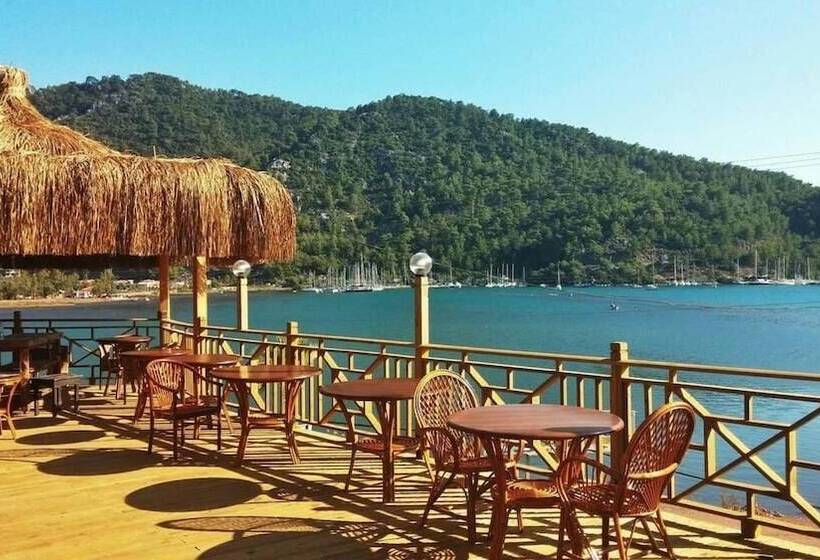 فندق Azra S Bungalow Houses