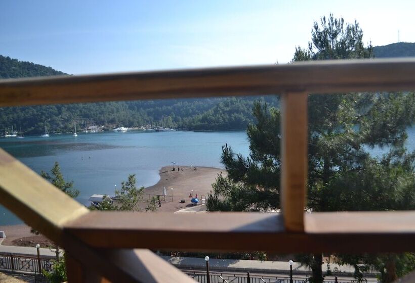 فندق Azra S Bungalow Houses