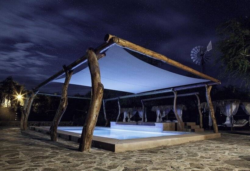 ホテル Cabañas El Triunfo