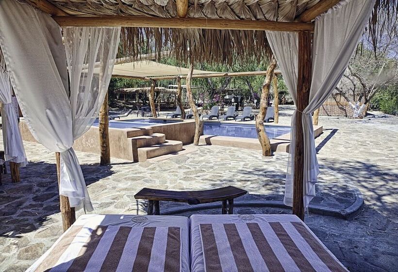 ホテル Cabañas El Triunfo