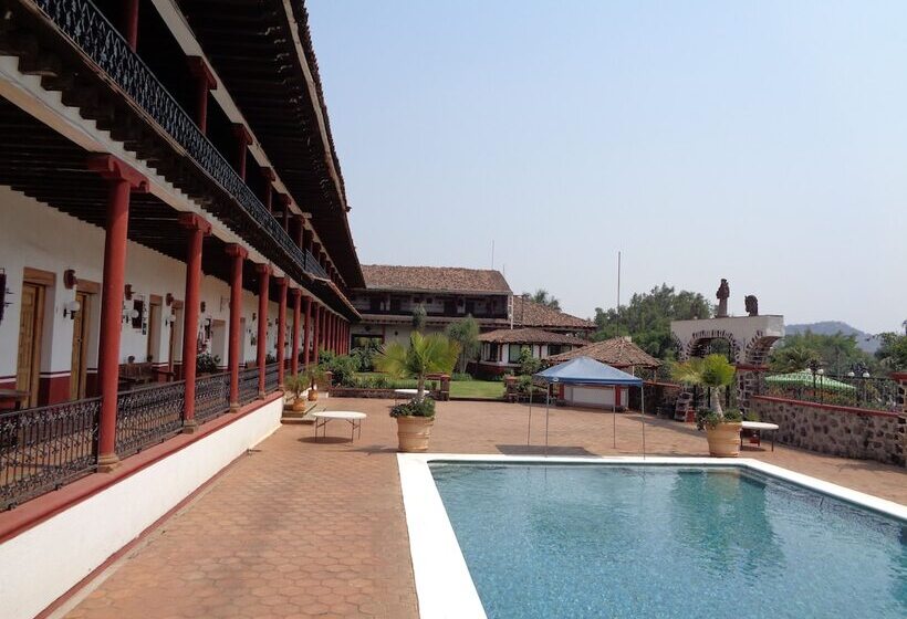 هتل Campestre Hacienda Caracha