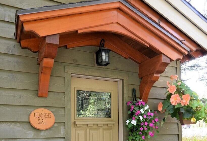 فندق Carriage House Accommodations