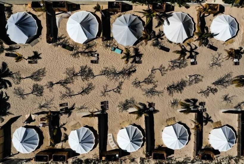 בית מלון כפרי Chilochill Glamping Resort