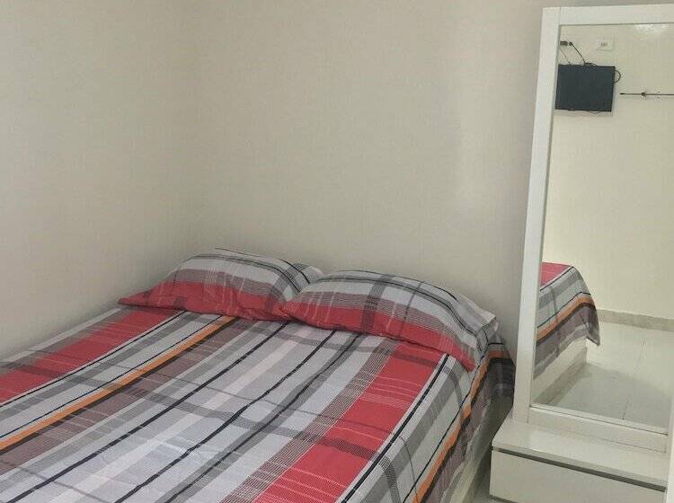 בית מלון כפרי Costa Caribe Inn