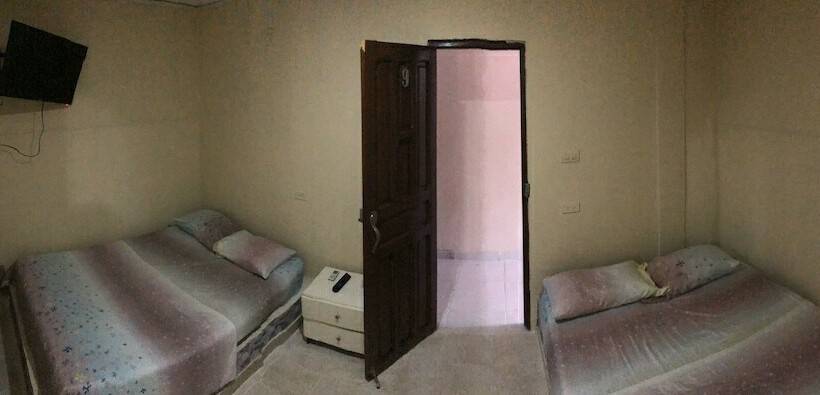 בית מלון כפרי Costa Caribe Inn