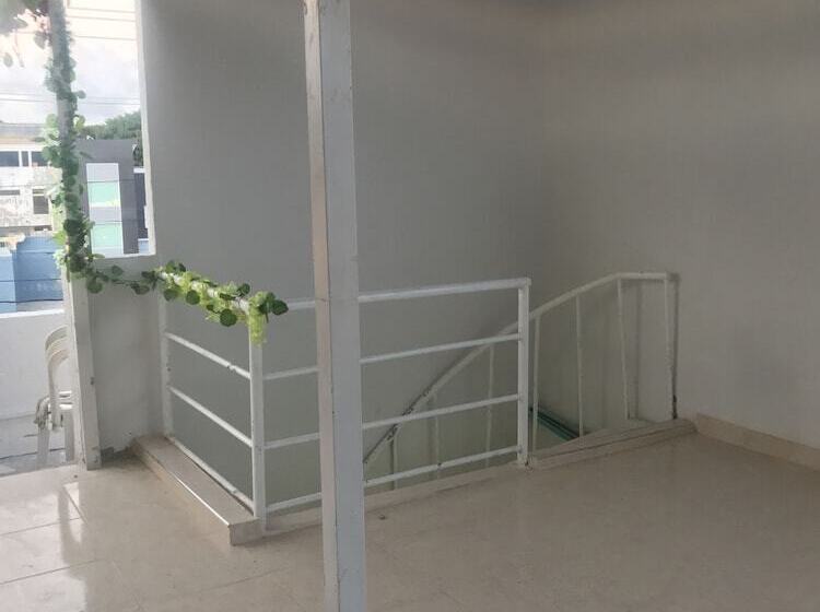 בית מלון כפרי Costa Caribe Inn