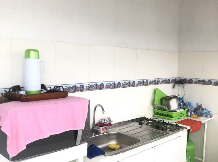 בית מלון כפרי Costa Caribe Inn