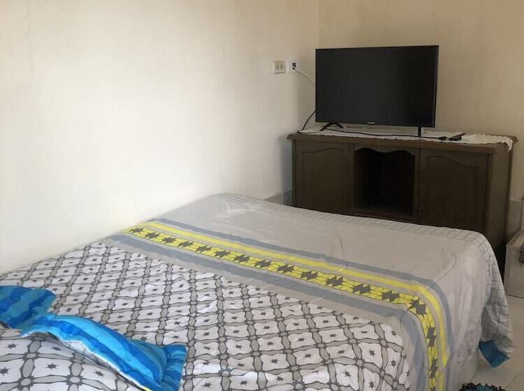 בית מלון כפרי Costa Caribe Inn